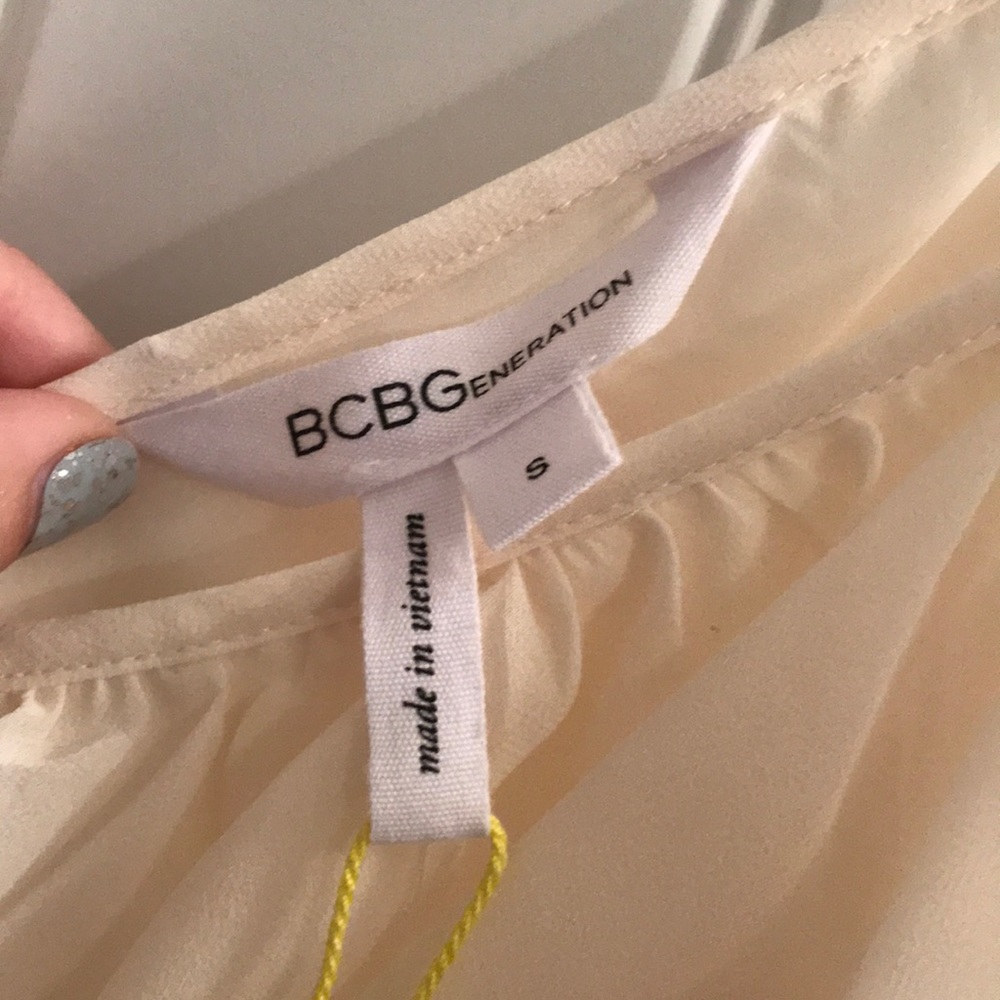 Creme SMALL Dress BCBG - Picture 3 of 3